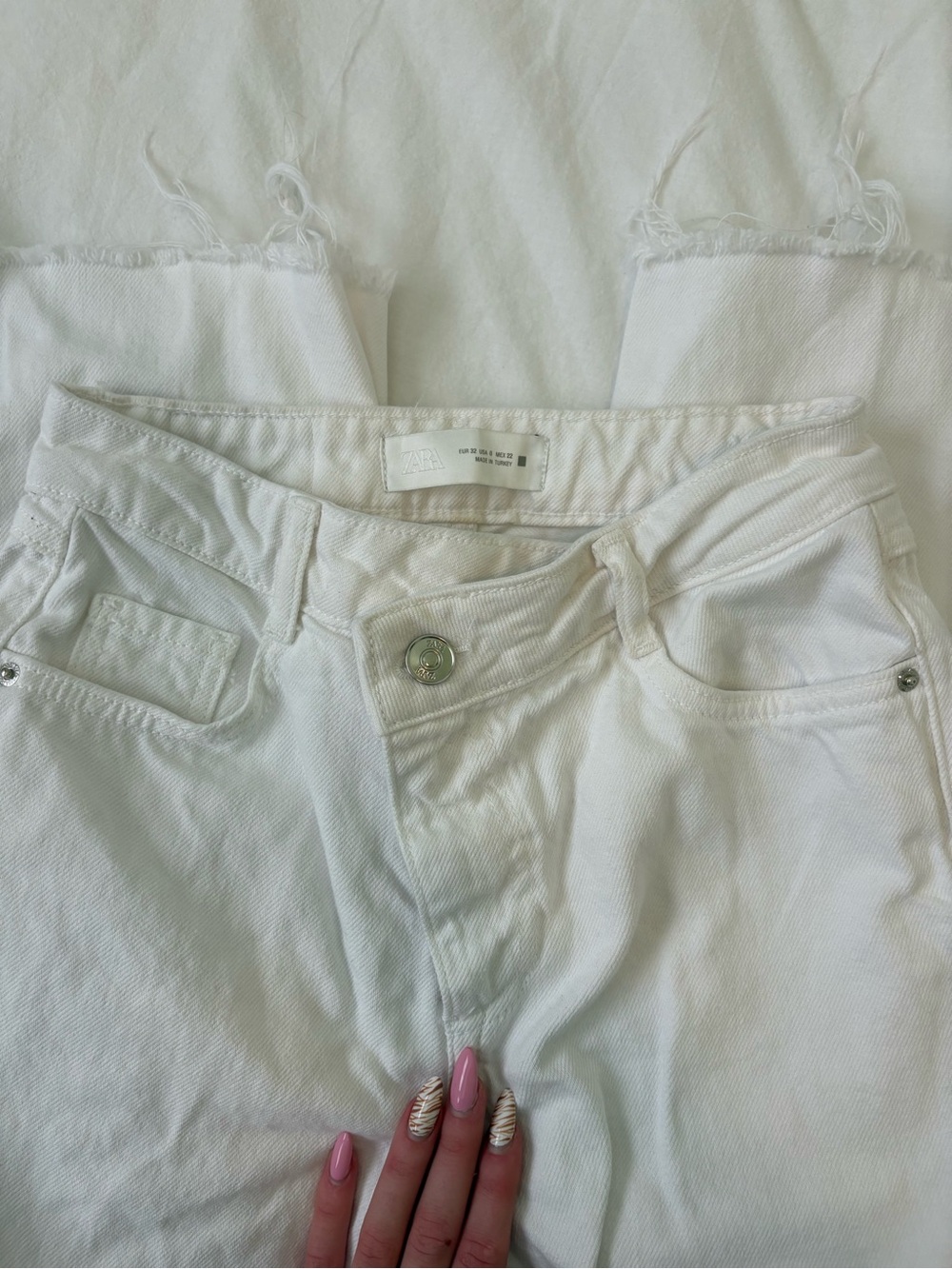 ZARA ASYMMETRICAL JEANS